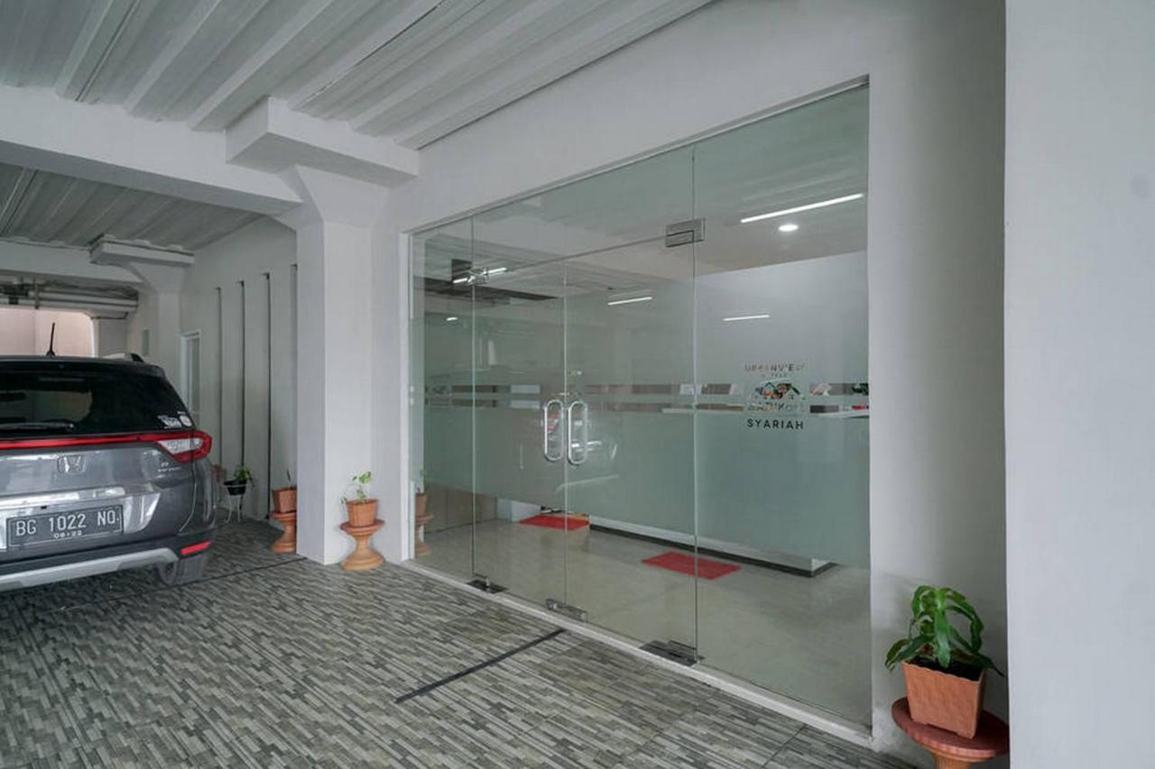 Urbanview Hotel Bari Syariah Palembang By Reddoorz Extérieur photo