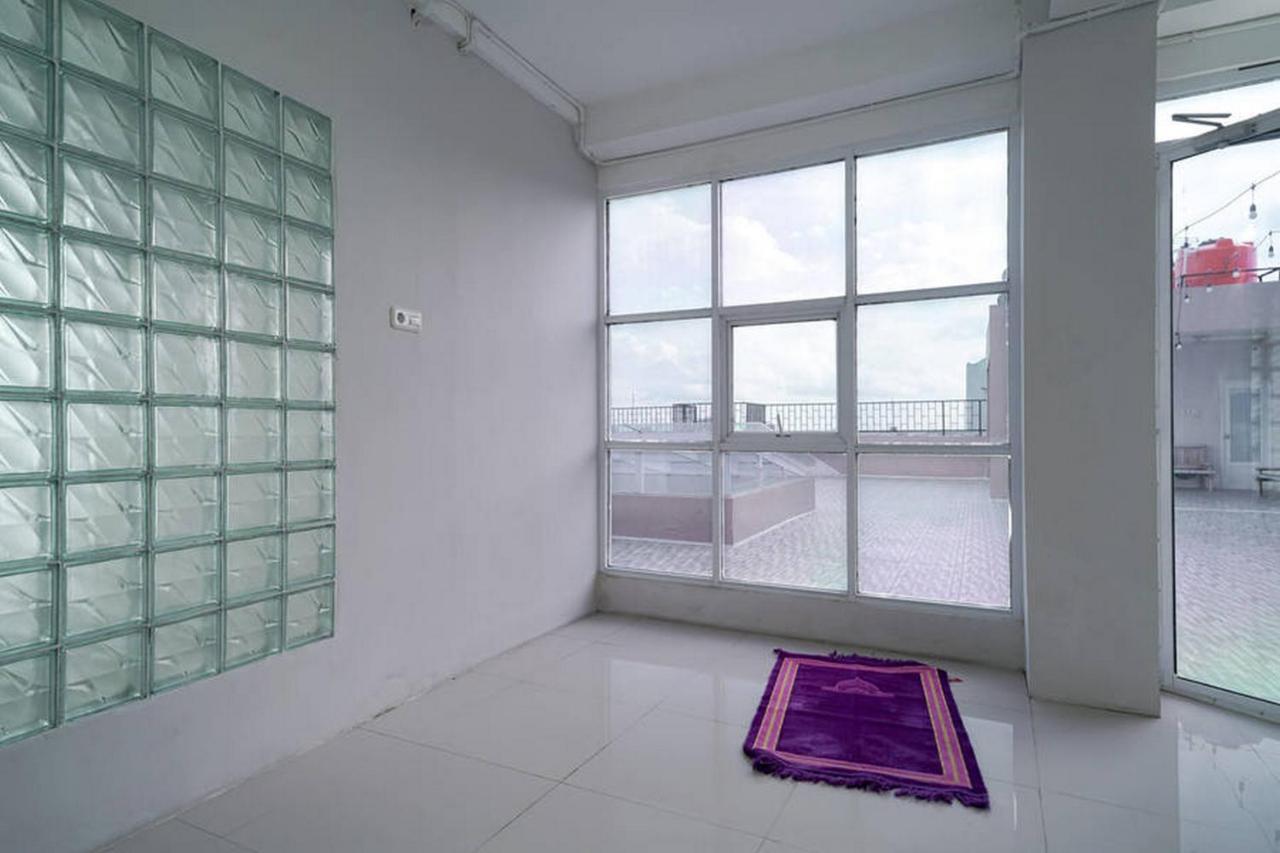 Urbanview Hotel Bari Syariah Palembang By Reddoorz Extérieur photo